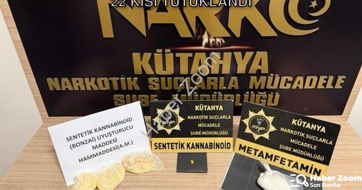 "Kütahya'da Emniyetten Suçlulara Geçit Yok: 22 Kişi Tutuklandı" başlıklı haber için fotorealistik, p